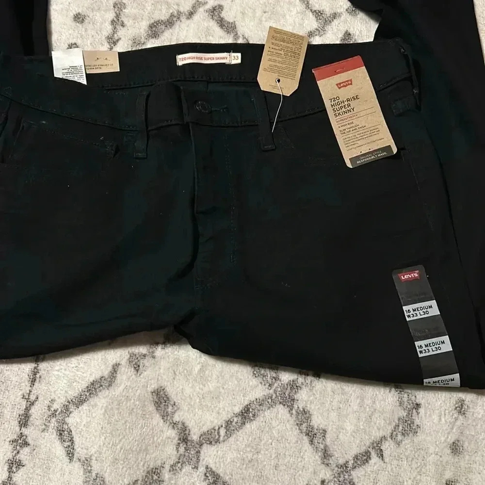 Levi's Women's 720 High Rise Super Skinny Jeans Size 16Medium (33x30) - Picture 2 of 6